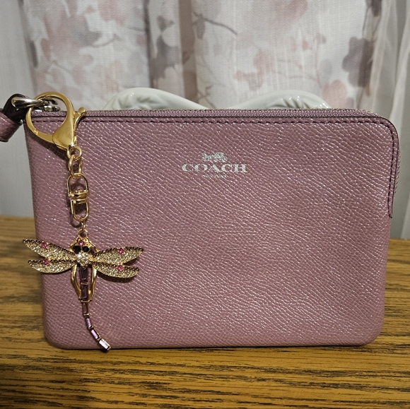 Coach Mauve Zip Wristlet - NWOT - Picture 2 of 9